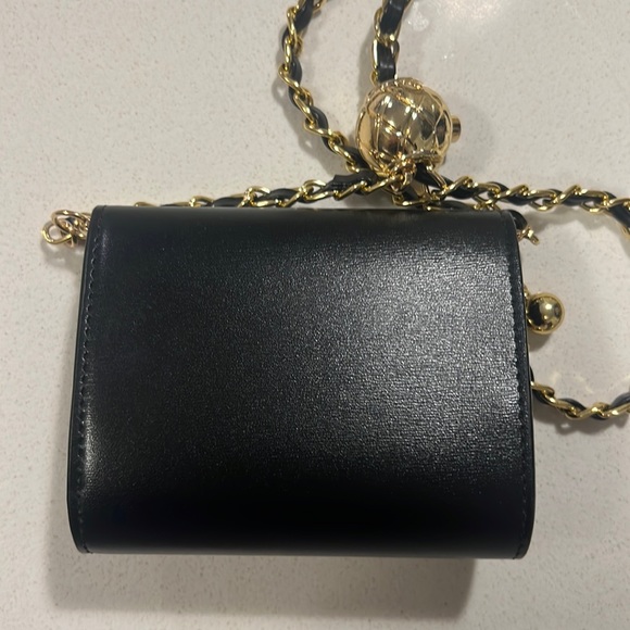 Authentic CELINE Compact - Calf Skin Trifold Wallet WOC on chain - Picture 7 of 15